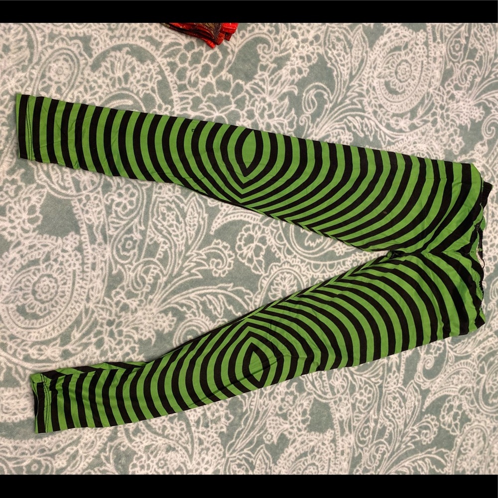 MAKE AN OFFER leggings stretchy soft gym workout